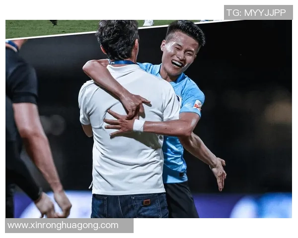 黄强专访：从青涩少年到网球高手的成长之路与心路历程回顾